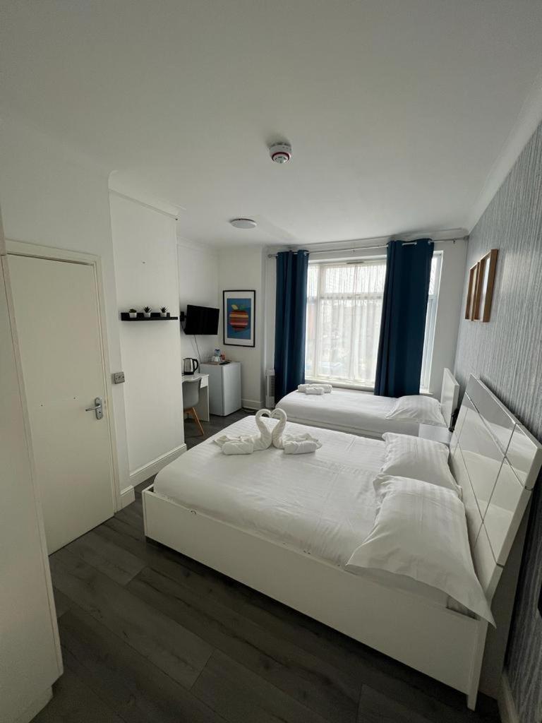 Diana Hotel London Rum bild